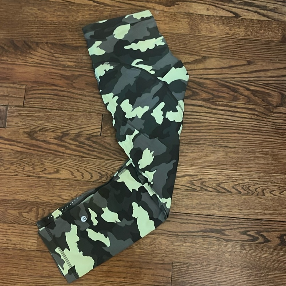 Lululemon leggings NWOT
